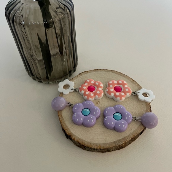 1970's Inspired Flower Dangle Earrings - Groovy Retro Pop-of-Color Earrings - Picture 14 of 14